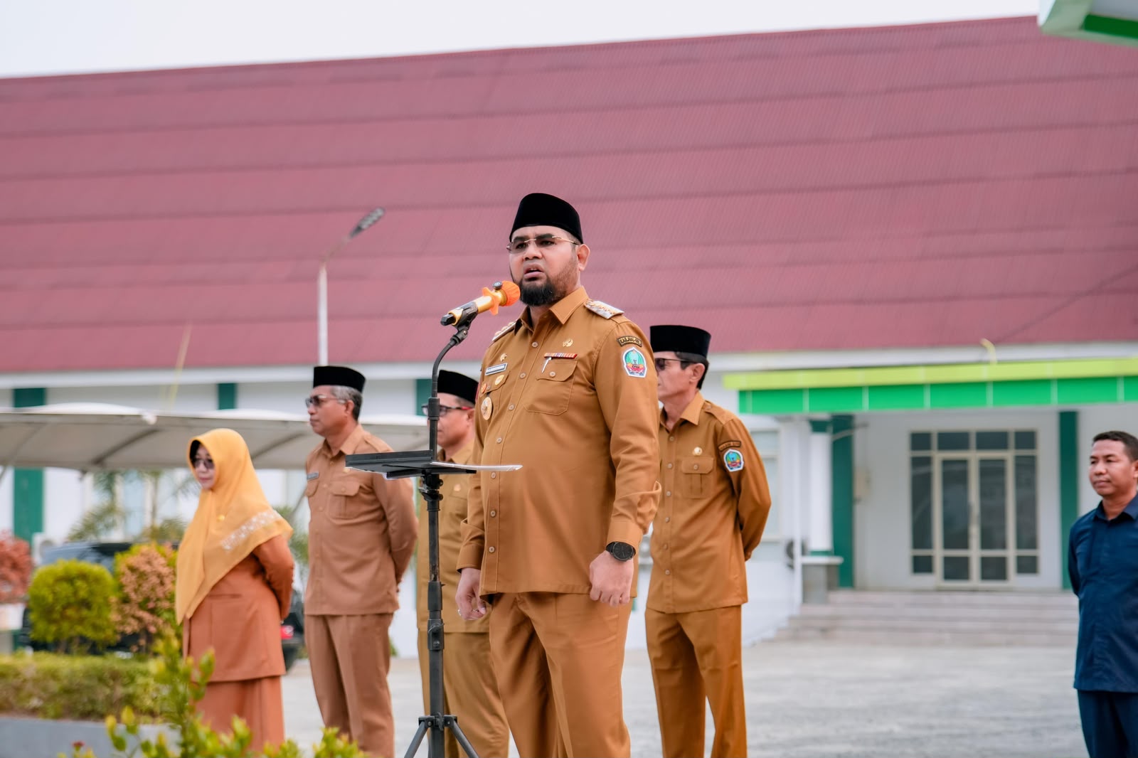 Bupati Halmahera Selatan Ingatkan ASN Hindari Judi Online dan Pinjaman Online, Tegaskan Pentingnya Disiplin Kerja